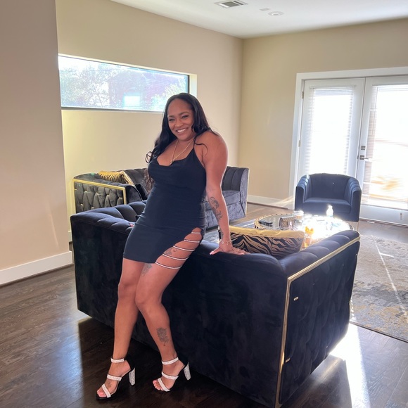 Hi, I’m Arista 💎🩷🛍️ Meet The Posher Update ⭐️ - Picture 8 of 11